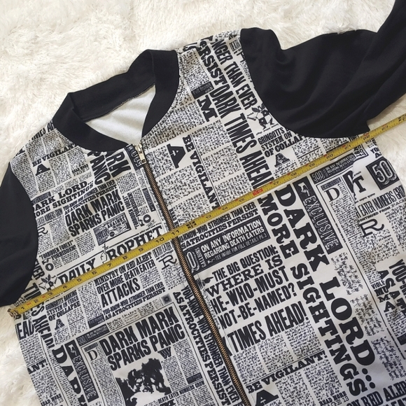 Blackmilk Harry Potter Daily Prophet Newspaper Bomber Size Large - Picture 8 of 15